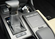 Lexus ES 300h Sedan 2,5 l 131 kw