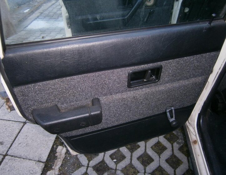 Volvo 240 Kombi 2,3 l 85 kw