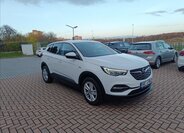 Opel Grandland X SUV / Terénní 1,2 l 96 kw
