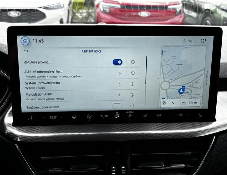 Ford Kuga SUV / Terénní 1,5 l 137 kw