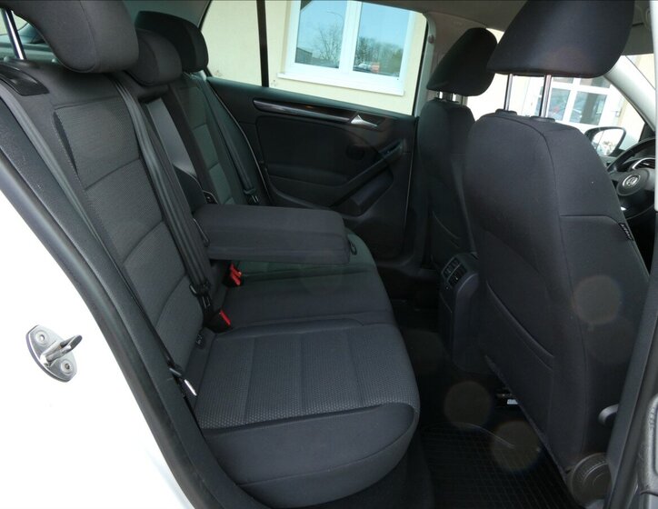 Volkswagen Golf Hatchback 1,2 l 63 kw