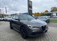 Alfa Romeo Stelvio 2