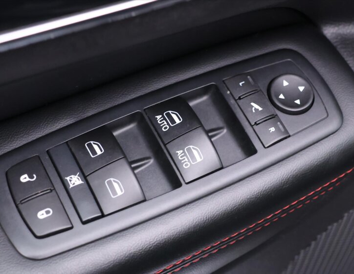 Jeep Grand Cherokee SUV / Terénní 3,0 l 184 kw