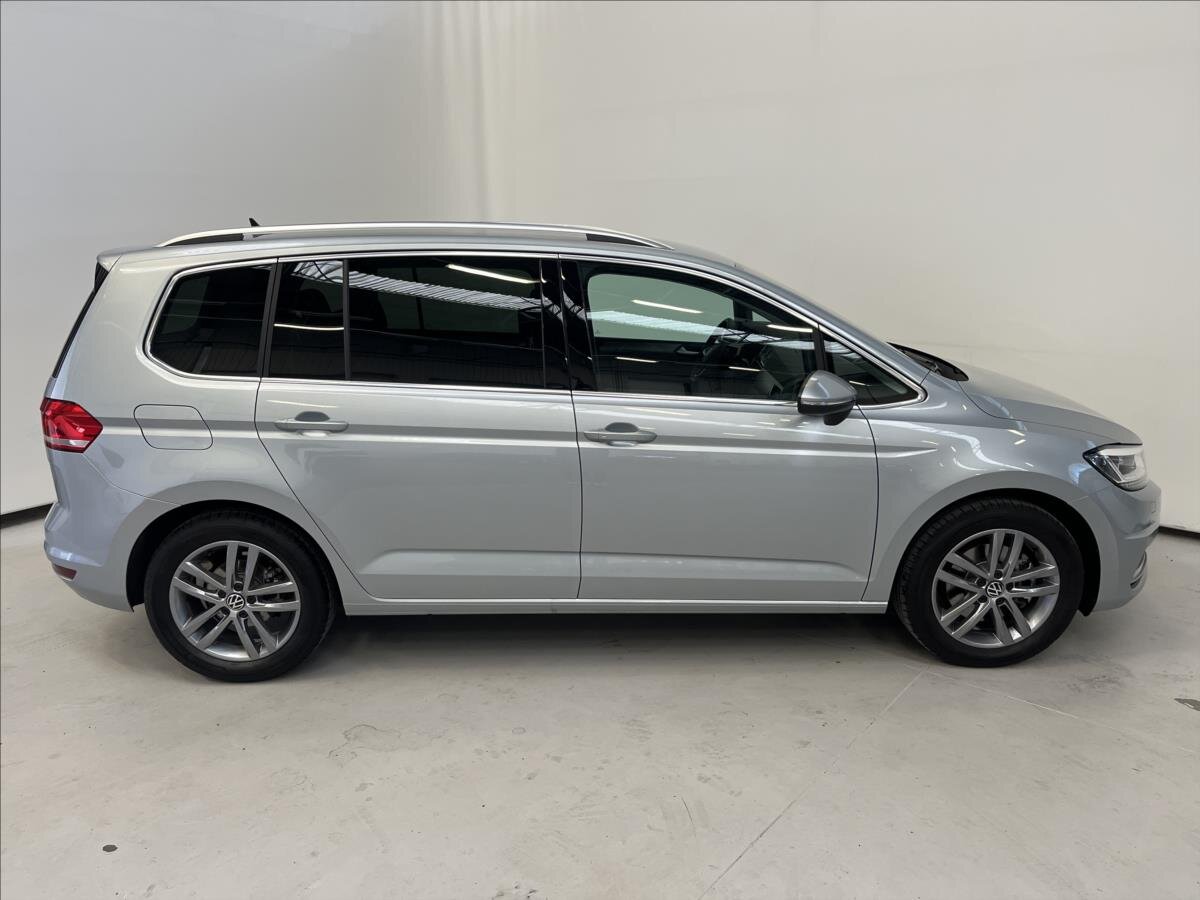 Volkswagen Touran MPV 1,5 l 110 kw
