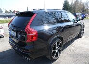 Volvo XC90 SUV / Terénní 2,0 l 228 kw