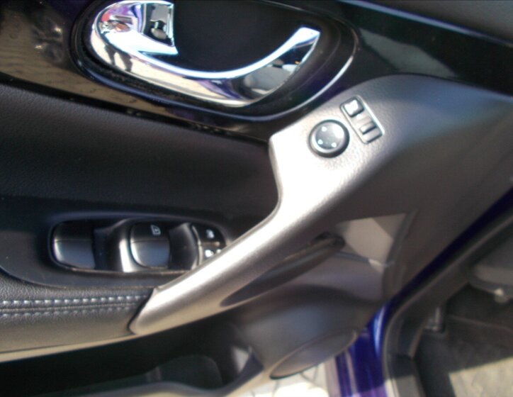 Nissan Qashqai SUV / Terénní 1,6 l 120 kw