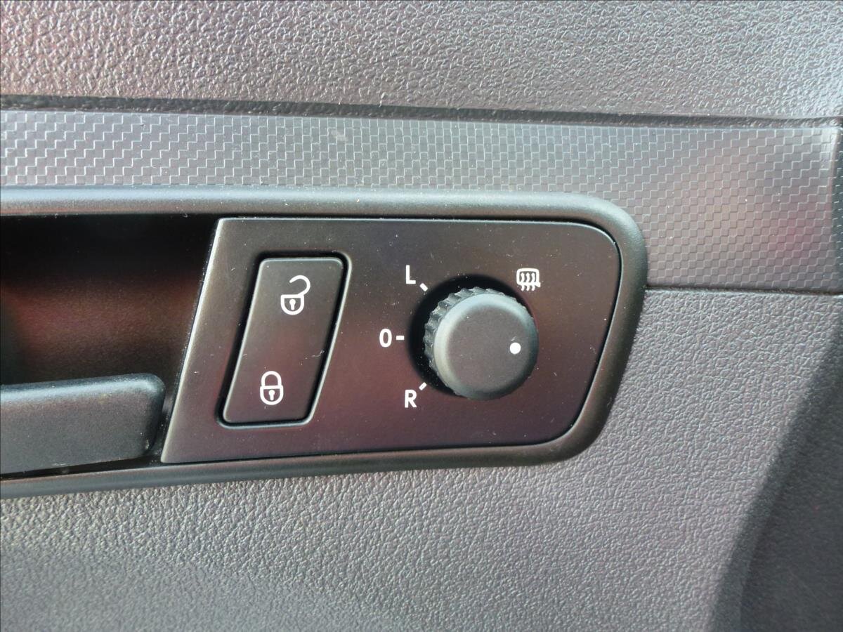 Volkswagen Caddy Skříň 1,6 l 75 kw