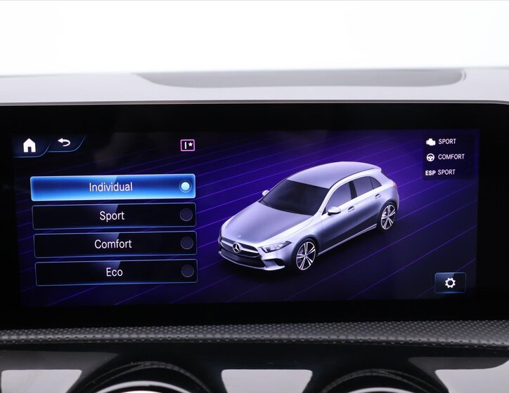 Mercedes-Benz Třídy A Hatchback 1,3 l 120 kw