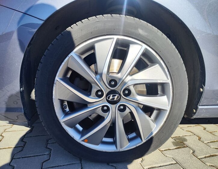 Hyundai i30 Kombi 1,6 l 81 kw