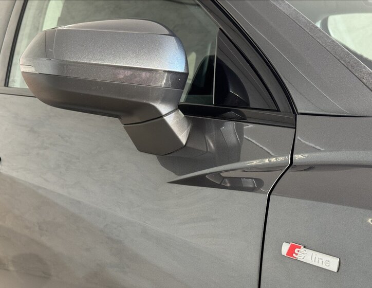 Audi Q3 SUV / Terénní 2,0 l 140 kw