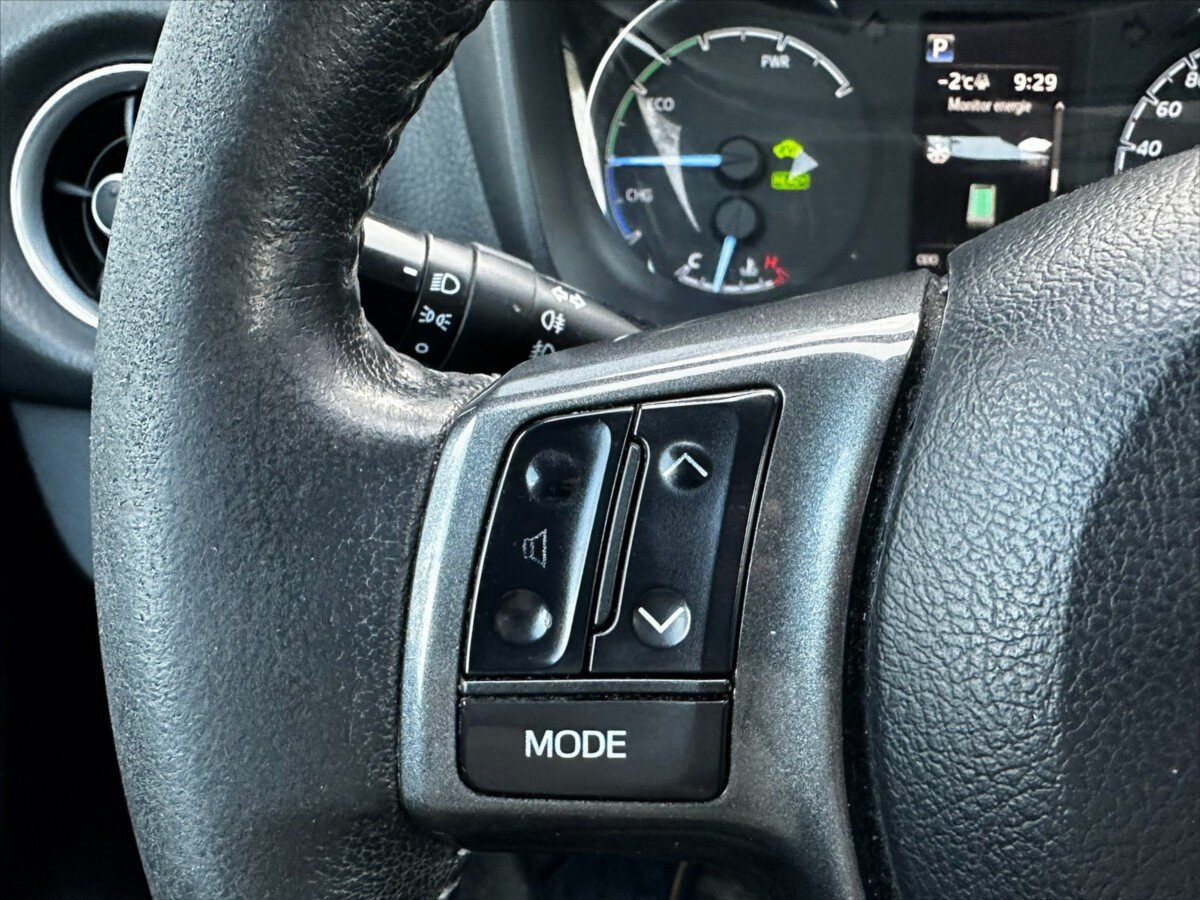 Toyota Yaris Kombi 1,5 l 54 kw