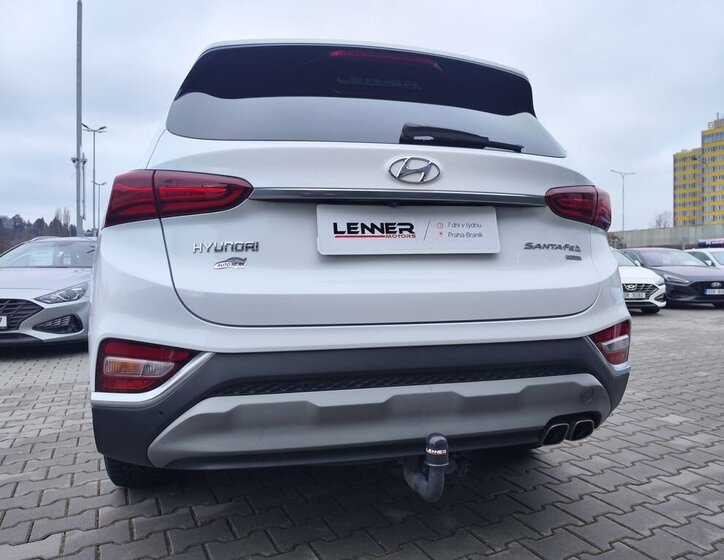 Hyundai Santa Fe SUV 2,0 l 110 kw