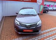 Toyota Avensis 2