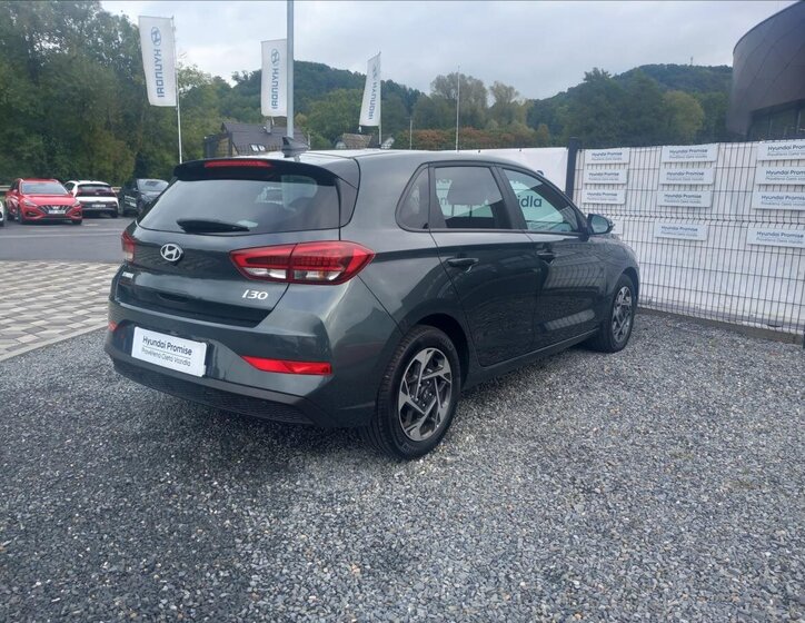 Hyundai i30 Hatchback 1,5 l 70 kw