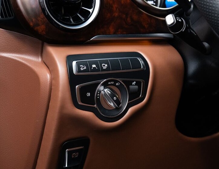 Mercedes-Benz Třídy V VAN-Minibus 2,0 l 174 kw