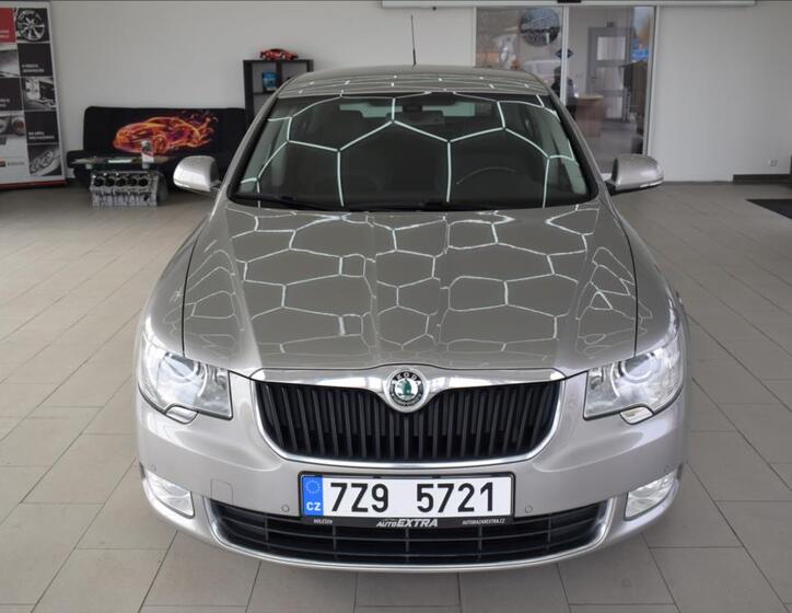 Škoda Superb 2