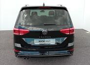 Volkswagen Touran 8