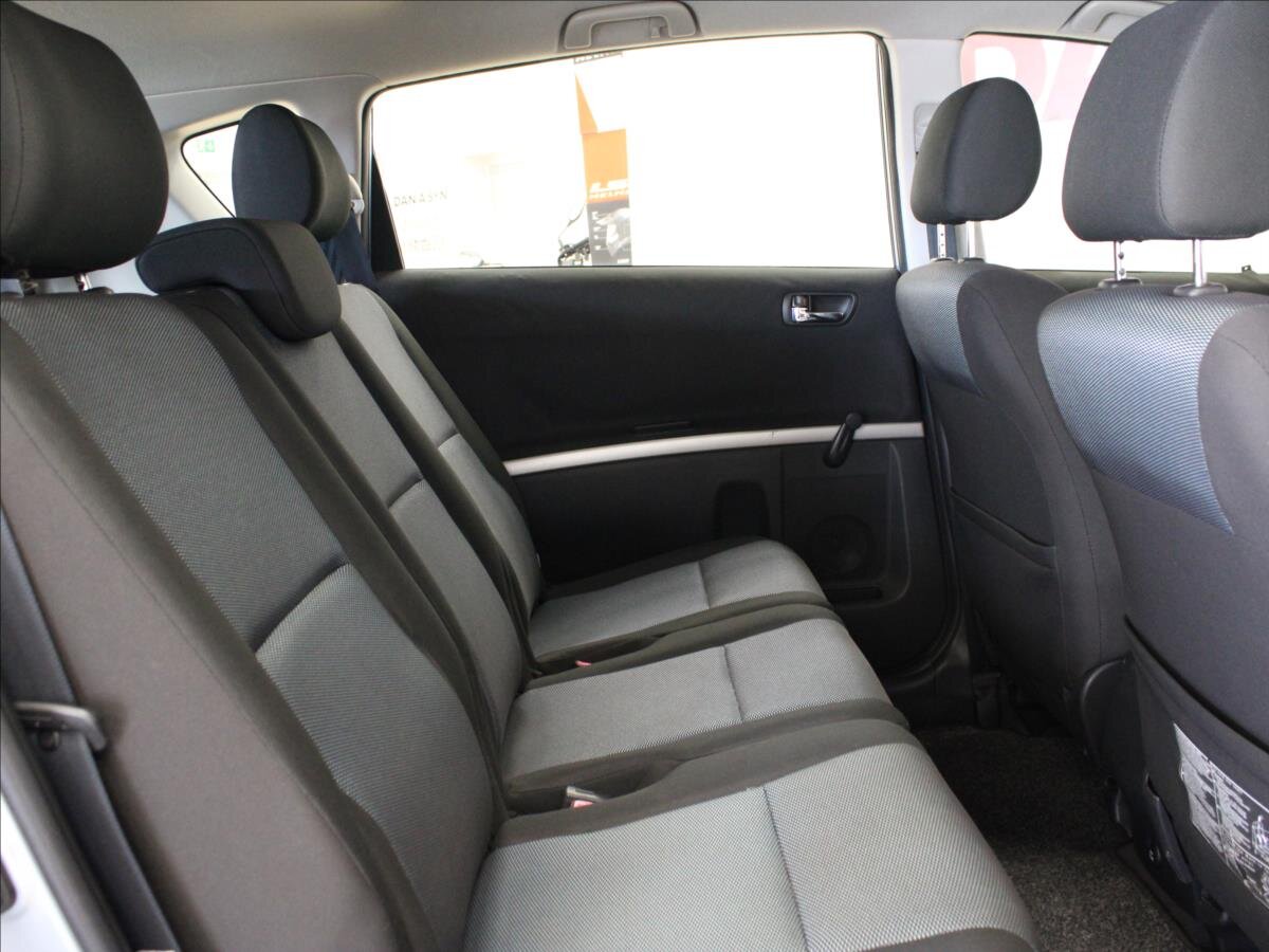 Toyota Corolla Verso Kombi 1,8 l 95 kw