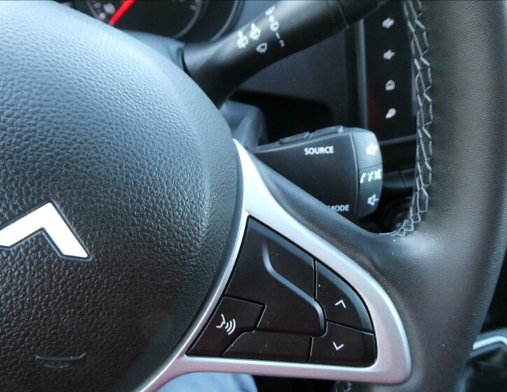 Dacia Duster SUV 999,0 67 kw