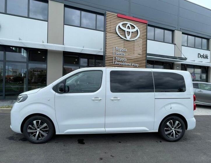Toyota ProAce Verso 5