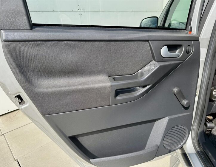 Opel Meriva MPV 1,6 l 74 kw