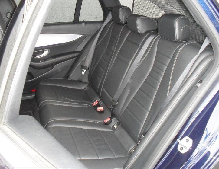 Mercedes-Benz Třídy E Kombi 3,0 l 190 kw