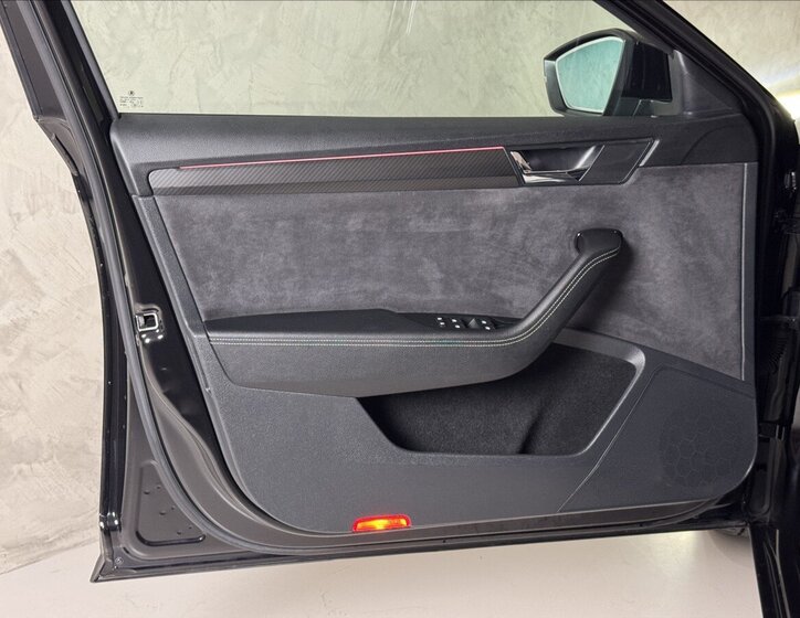 Škoda Superb Kombi 2,0 l 110 kw