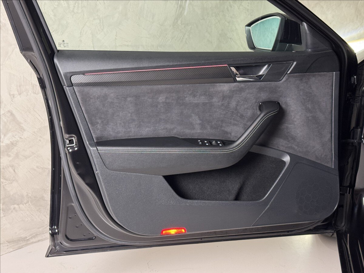 Škoda Superb Kombi 2,0 l 110 kw