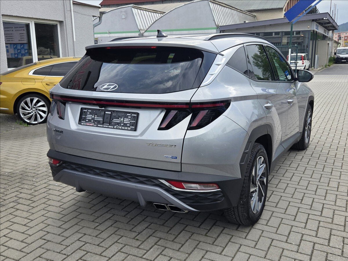 Hyundai Tucson SUV 1,6 l 100 kw