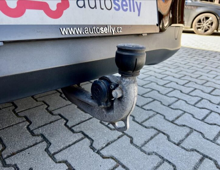 Mercedes-Benz CLA Kombi 1,5 l 85 kw