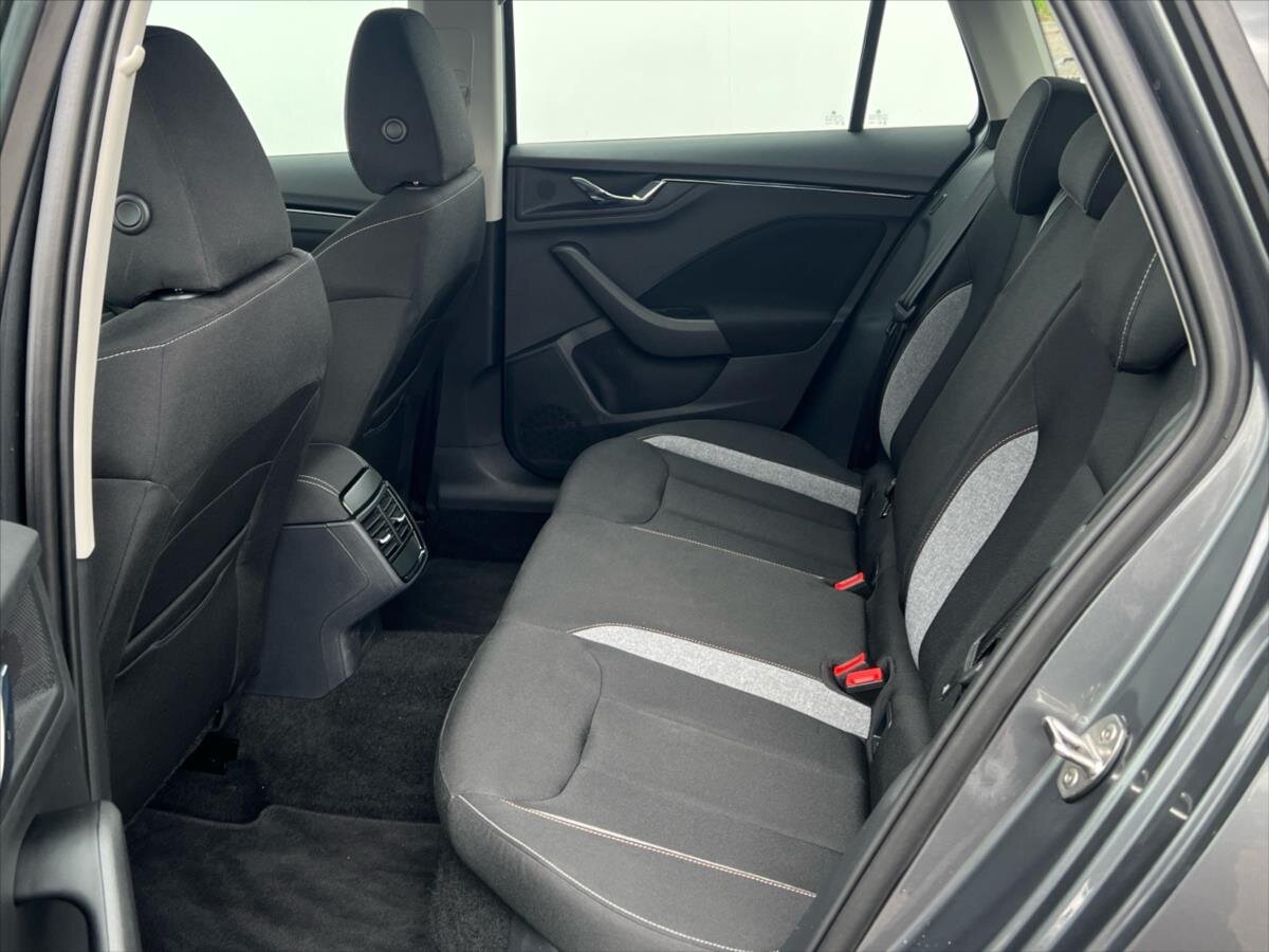 Škoda Kamiq Hatchback 999,0 85 kw