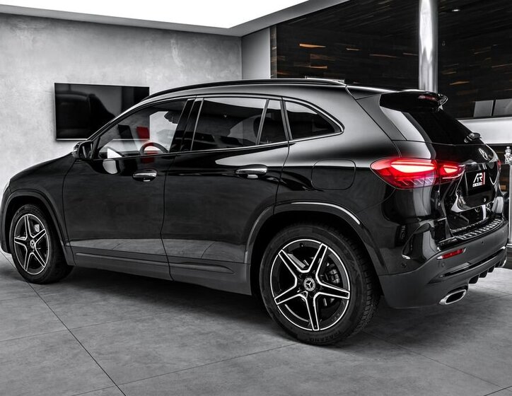 Mercedes-Benz GLA SUV 2,0 l 110 kw