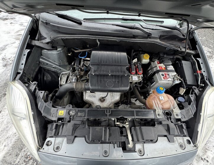 Fiat Grande Punto Hatchback 1,2 l 48 kw