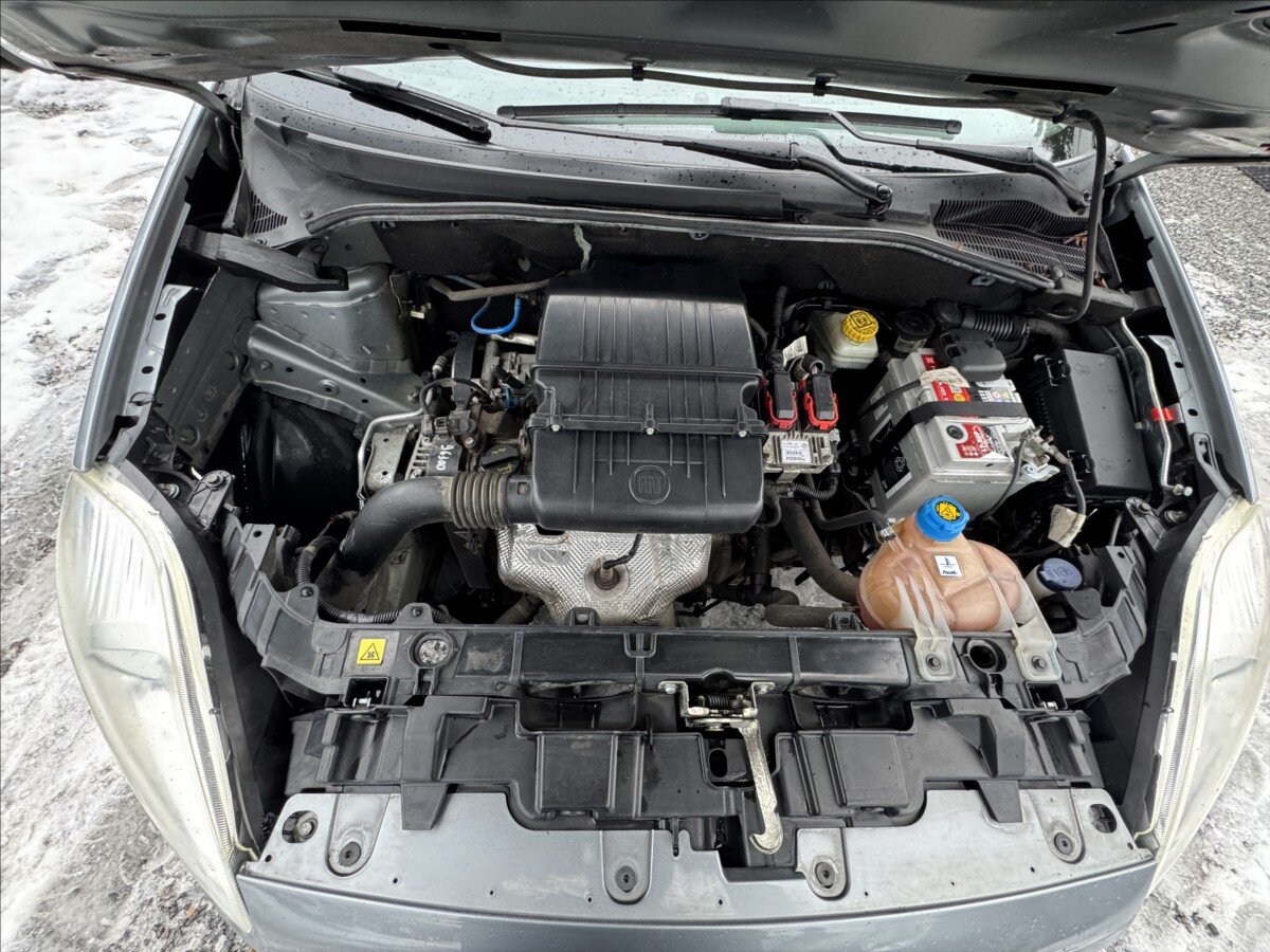 Fiat Grande Punto Hatchback 1,2 l 48 kw