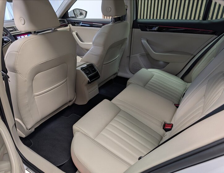 Škoda Superb Liftback 1,4 l 115 kw