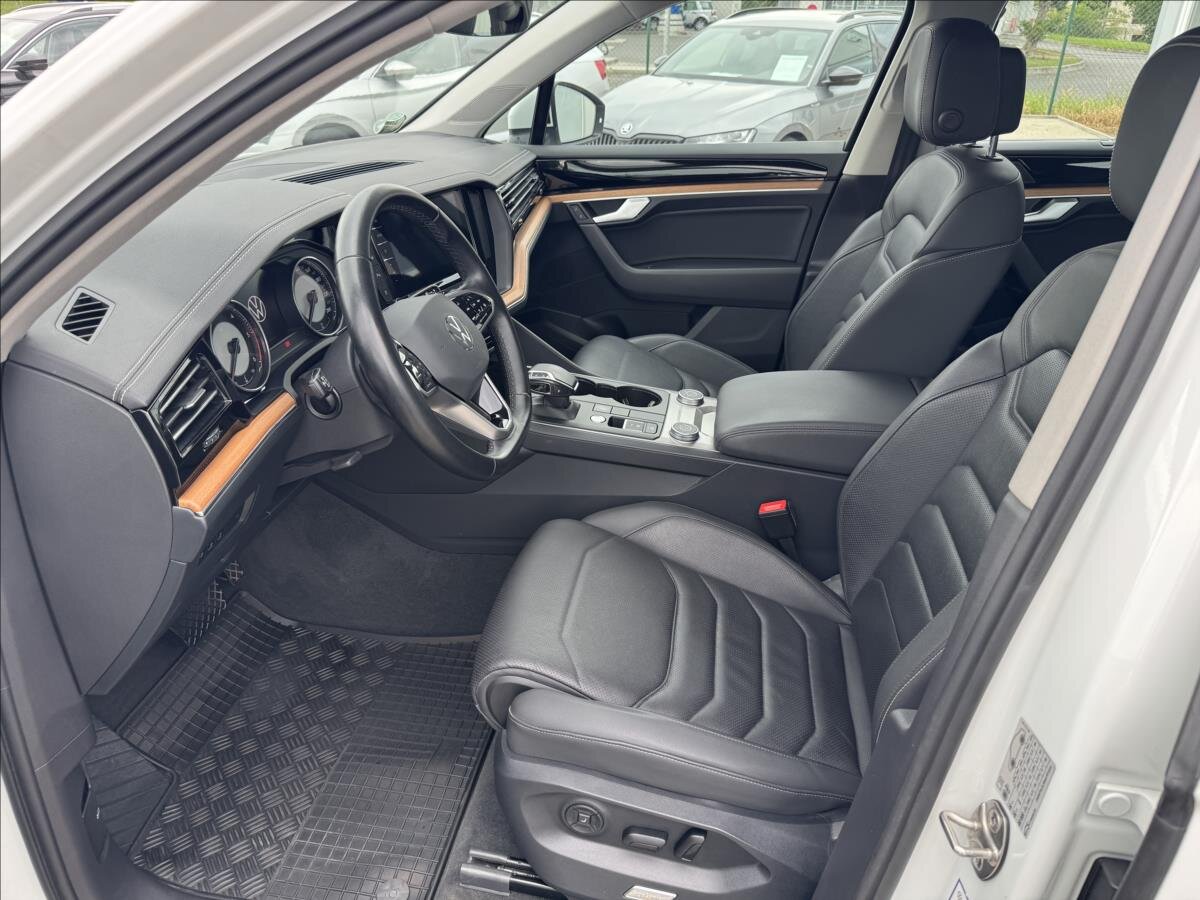 Volkswagen Touareg SUV / Terénní 3,0 l 170 kw