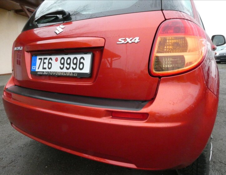 Suzuki SX4 10