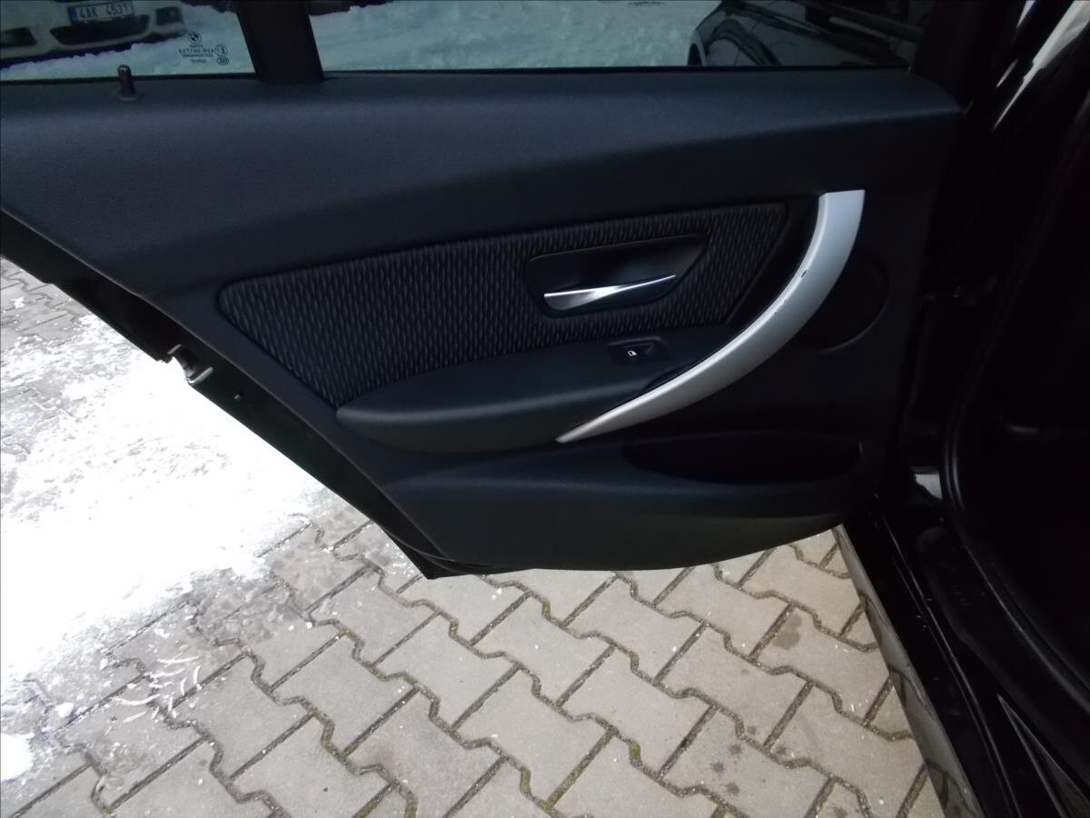 BMW Řada 3 Sedan 2,0 l 135 kw