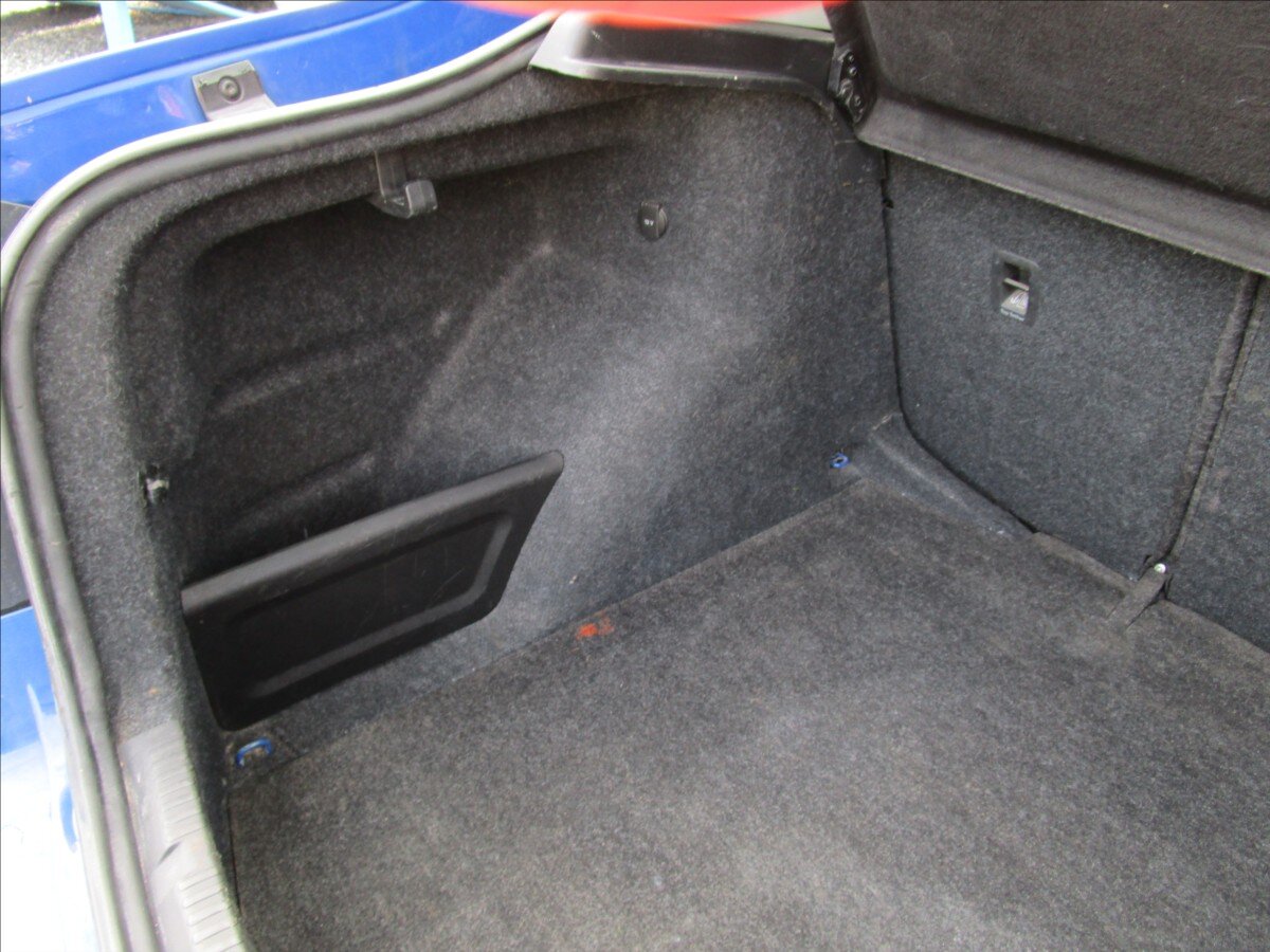 Škoda Rapid Sedan 999,0 70 kw