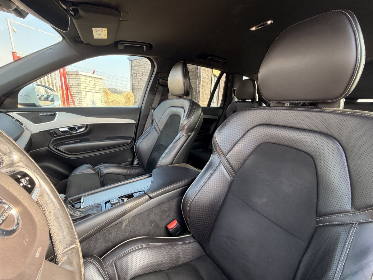 Volvo XC90 SUV / Terénní 2,0 l 173 kw