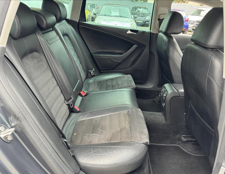 Volkswagen Passat Kombi 2,0 l 103 kw