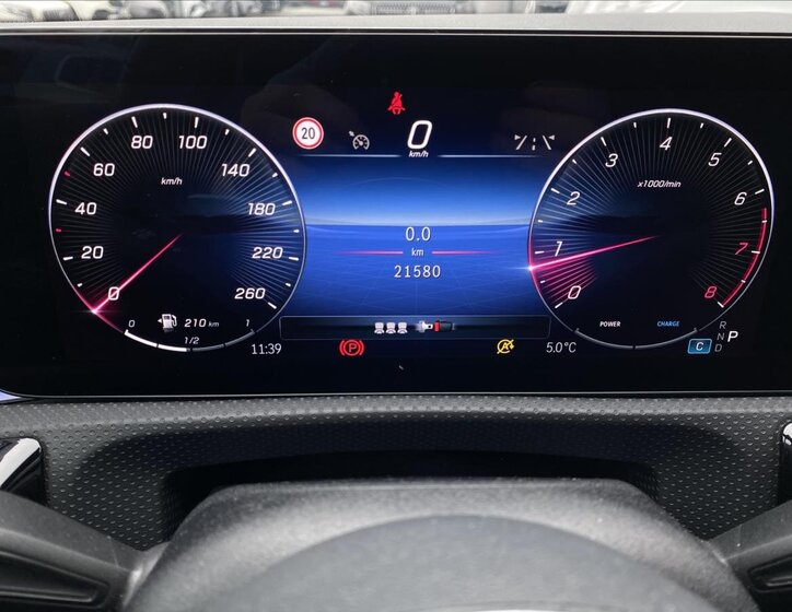 Mercedes-Benz Třídy A Sedan / Limuzína 1,3 l 100 kw