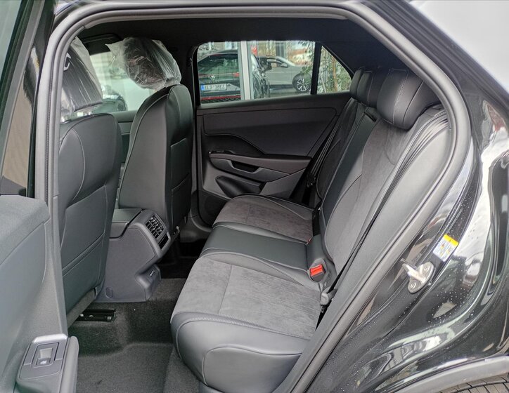 Volkswagen T-Roc SUV / Terénní 1,5 l 110 kw