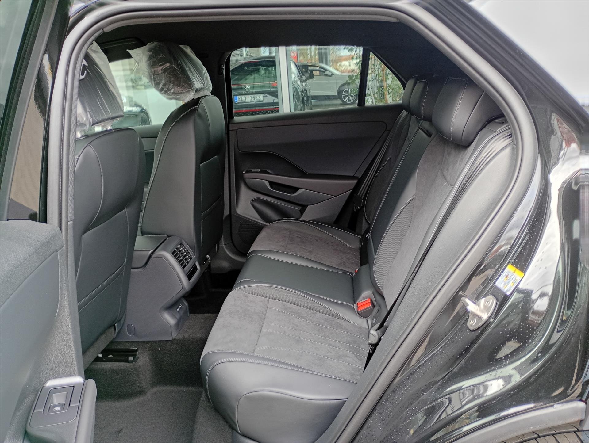 Volkswagen T-Roc SUV / Terénní 1,5 l 110 kw