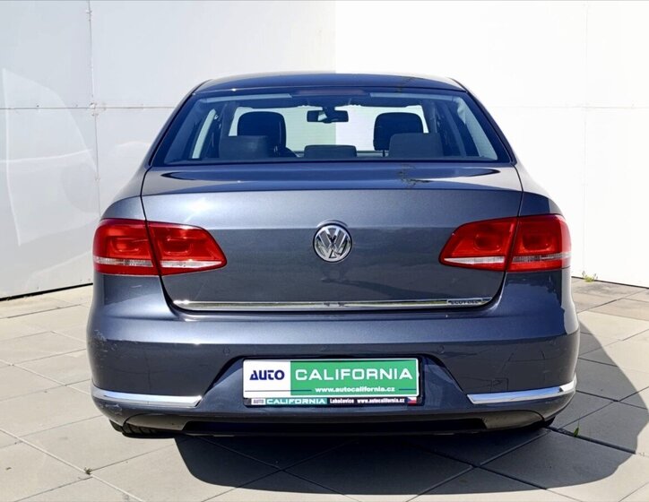 Volkswagen Passat Sedan 1,4 l 110 kw