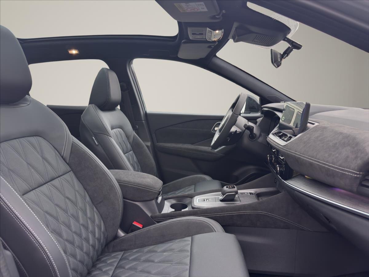 Nissan Qashqai SUV / Terénní 1,3 l 116 kw