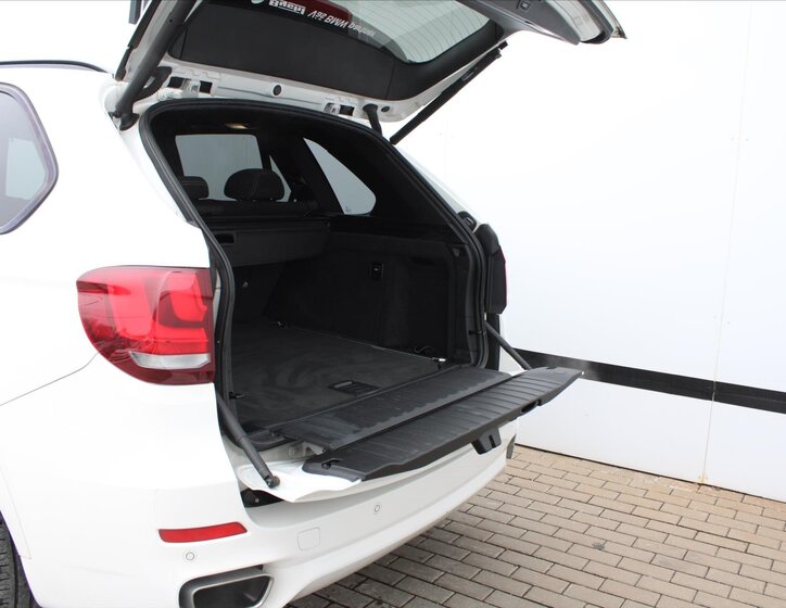 BMW X5 SUV 3,0 l 190 kw