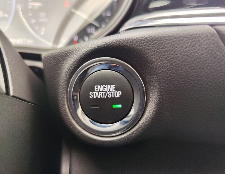 Opel Insignia Kombi 2,0 l 128 kw