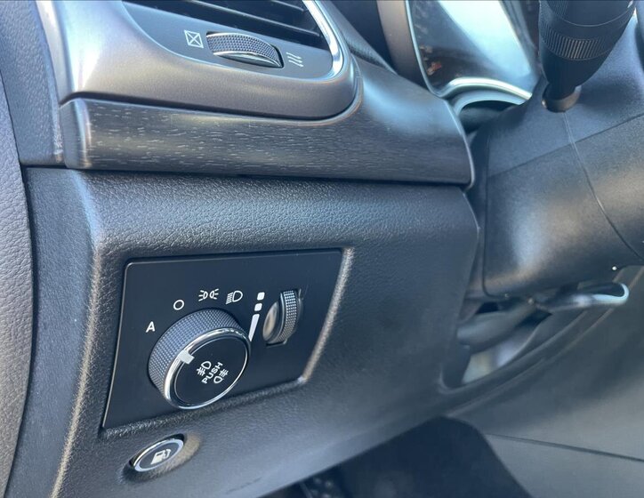 Jeep Grand Cherokee 25