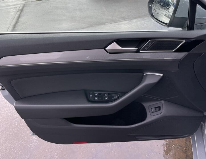 Volkswagen Passat Kombi 1,5 l 110 kw